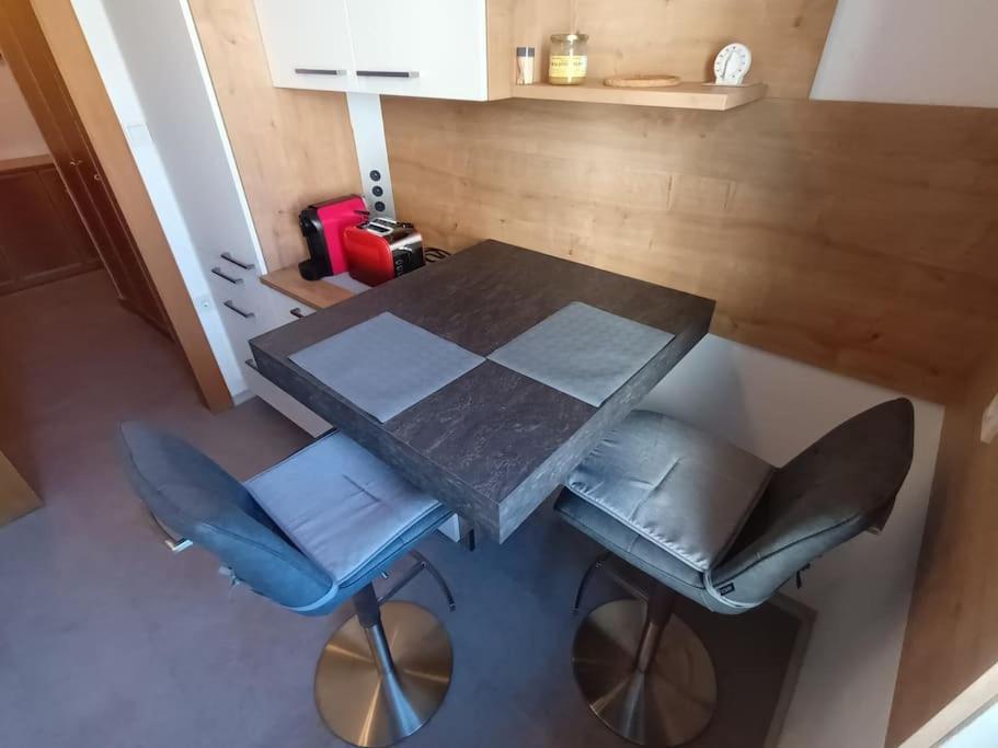 Modernes Apartment In Wien Экстерьер фото