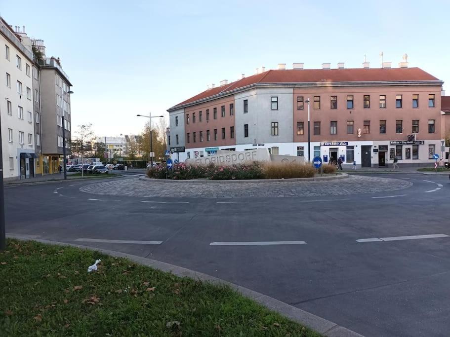Modernes Apartment In Wien Экстерьер фото